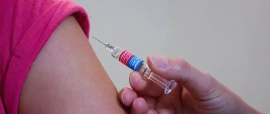 Kampanie na temat szczepień ułatwiłyby pracę z pacjentami 