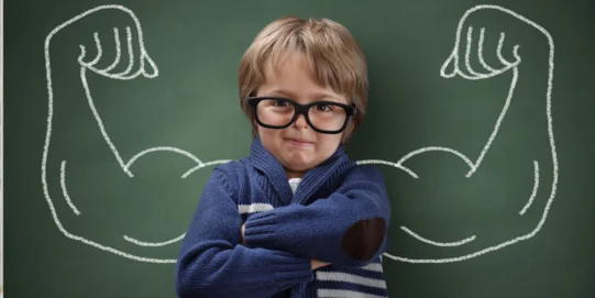 Pogadanki o szczepieniach i gra planszowa. Jaka edukacja zdrowotna w szkołach 2022/2023?