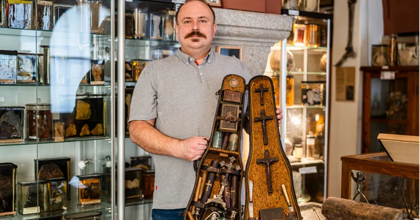 Unikatowy polski zestaw antywampiryczny w Muzeum Medycyny Sądowej UMW