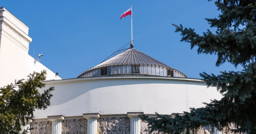Związki zawodowe i pracodawcy sprzeciwiają się nowelizacji ustawy podwyżkowej