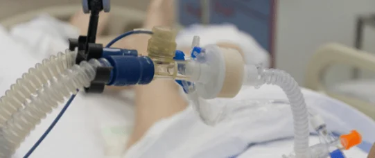 Kolejne oddziały zgłaszają brak miejsc covidowych