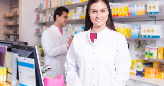 Porady farmaceutyczne receptą na kolejki w POZ? 