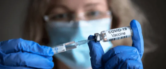 Amerykanie zatwierdzili dawkę przypominającą przeciw COVID-19