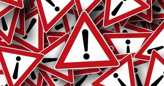 Alarm: młodzi lekarze bez perspektyw rozwoju. Mimo braku lekarzy