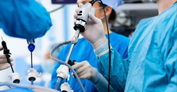 Minimalnie inwazyjna operacja endometriozy w Łodzi