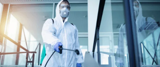 Przed czwartą falą inwestycje w laboratoria, szkolenia lekarzy i dodatki za pacjentów z COVID-19
