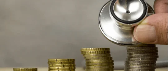 Czy NFZ powinno płacić lekarzom za wprowadzanie danych? 