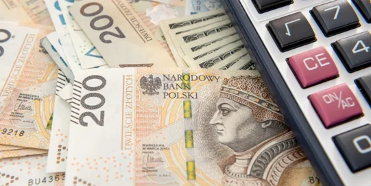 Ile jest warta praca na wyłączność? Związek zapytał lekarzy