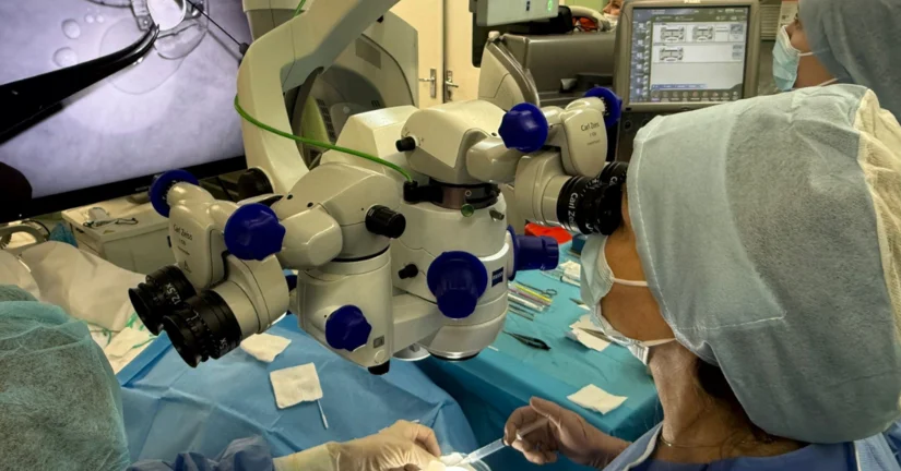 Pierwszy implant PGI wszczepiony pacjentowi z jaskrą w Katowicach