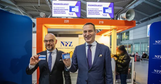 Karta EKUZ, profil zaufany i zdrowa dieta. NFZ otworzył punkt na Lotnisku Chopina w Warszawie