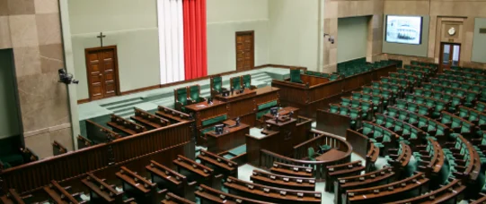 Podwyżki 19 zł dla lekarza uchwalone w Sejmie
